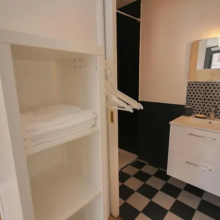 Old Town Nice Functional And Cozy Studio For 2pers